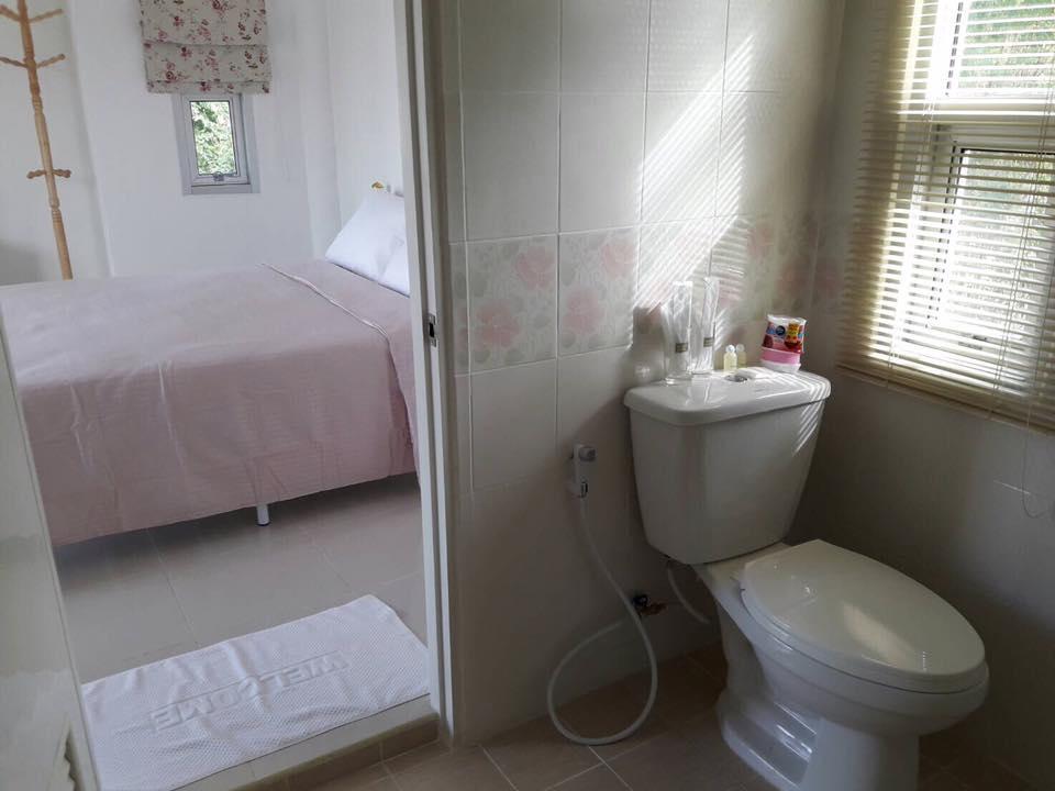 Baan Suan Geb Tawan Hotell Lop Buri Eksteriør bilde