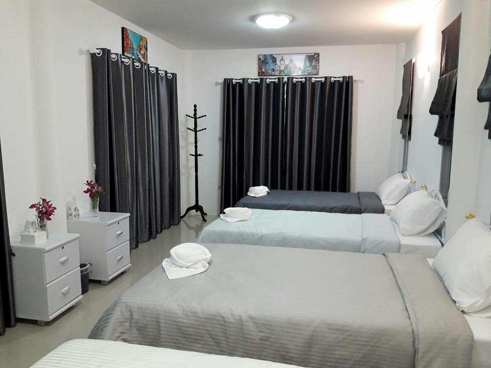 Baan Suan Geb Tawan Hotell Lop Buri Eksteriør bilde
