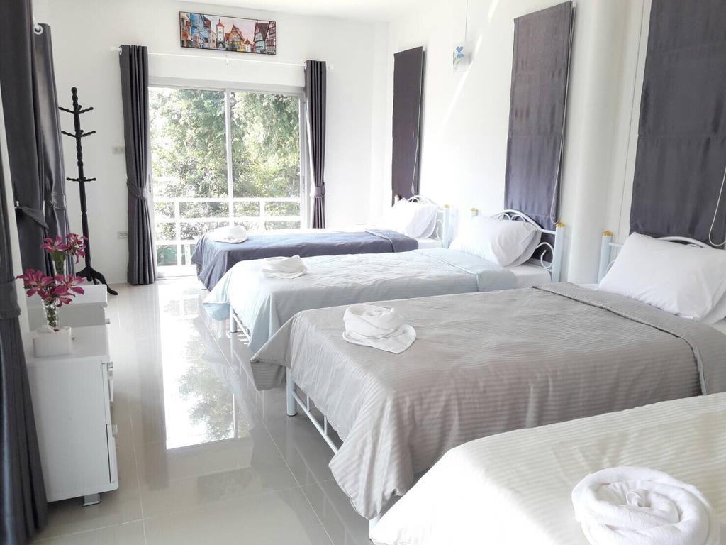 Baan Suan Geb Tawan Hotell Lop Buri Eksteriør bilde
