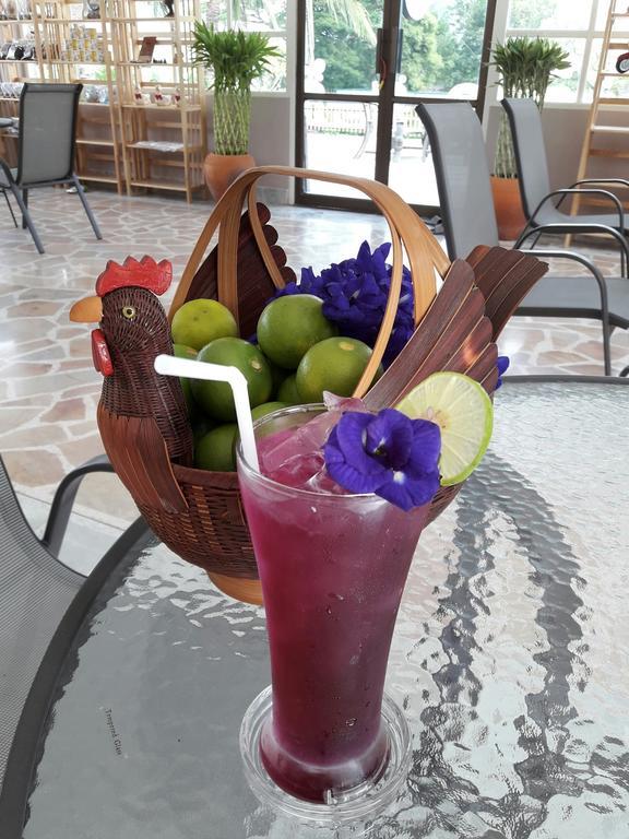 Baan Suan Geb Tawan Hotell Lop Buri Eksteriør bilde